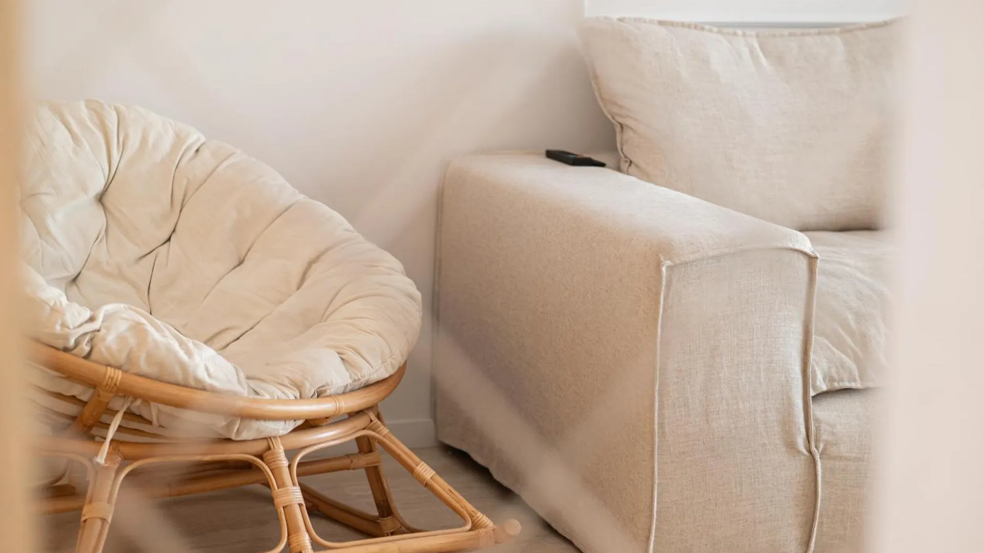 2-Bedroom Luxurious Apartment With Balcony And Parking Cannes